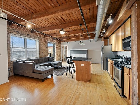 3rd image of 1740 N Maplewood Ave APT 414