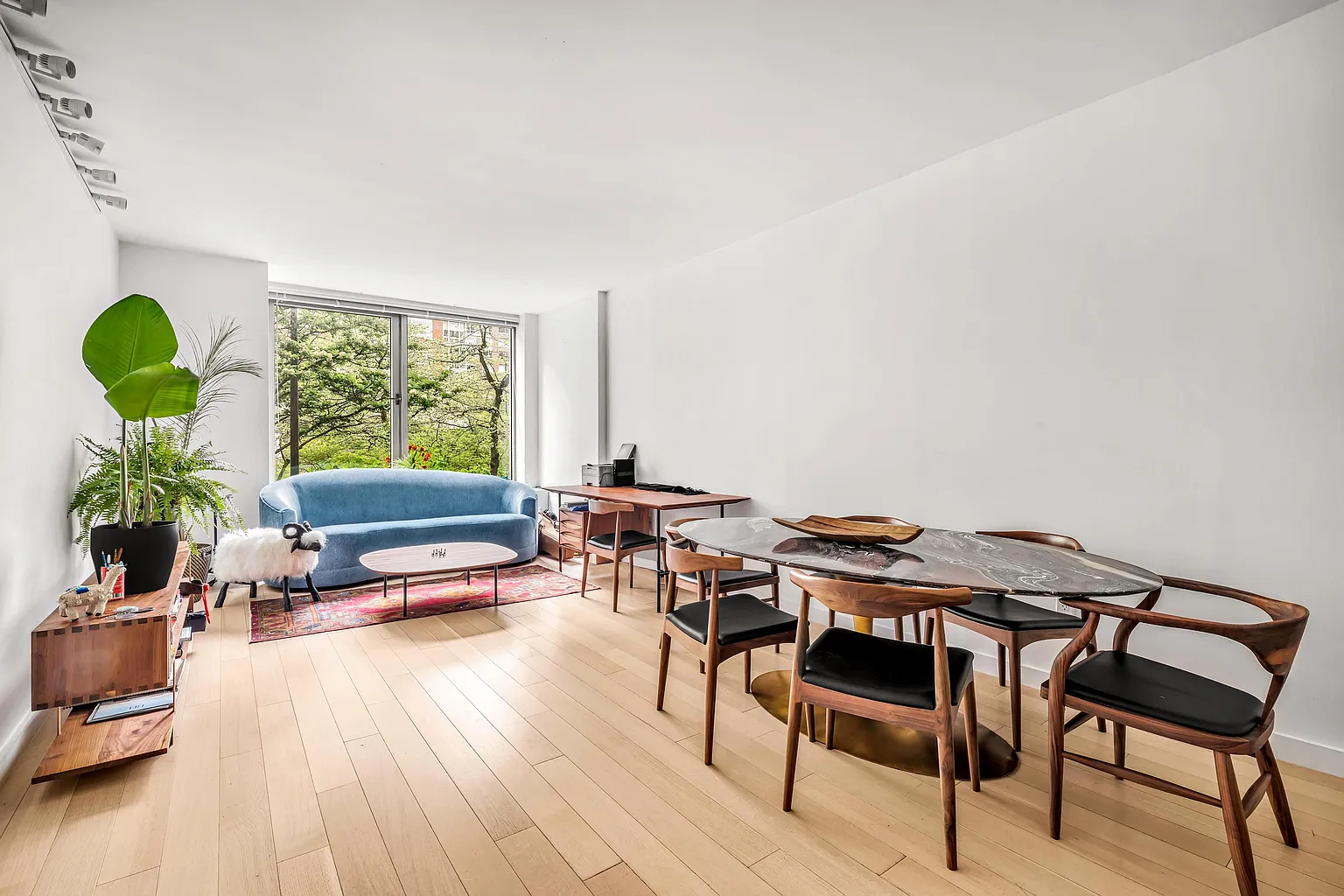 212 Warren St APT 1A photo 1