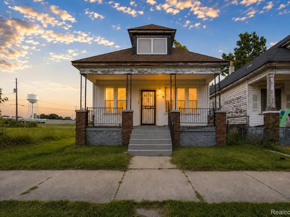 2003 S Dearing St, Hamtramck, MI 48212