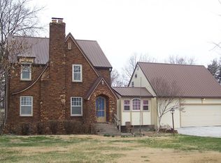 351 Poplar Heights Rd, Chanute, KS 66720