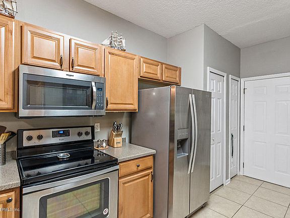 4th image of 283 Leese Dr