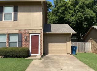 221 N Smythe Ave, Edmond, OK 73034