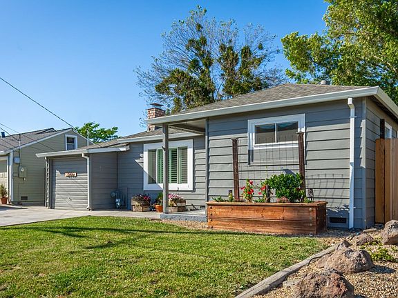 2nd image of 2906 Kilburn Avenue