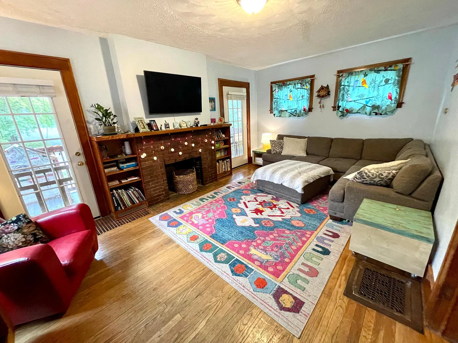 3 bed, 1650 sqft, $2,400 — Photo 4
