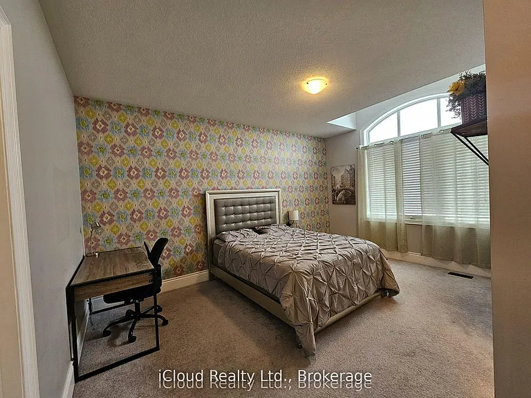 227 Humphrey St — Photo 31