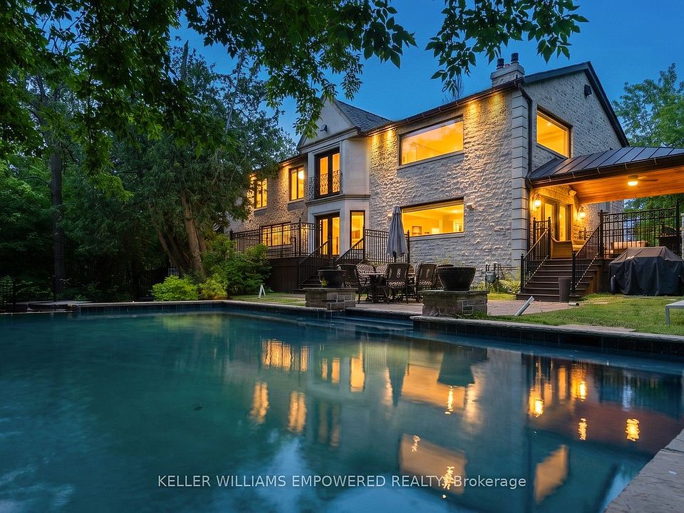 1st image of 43 Woodland Acres Cres