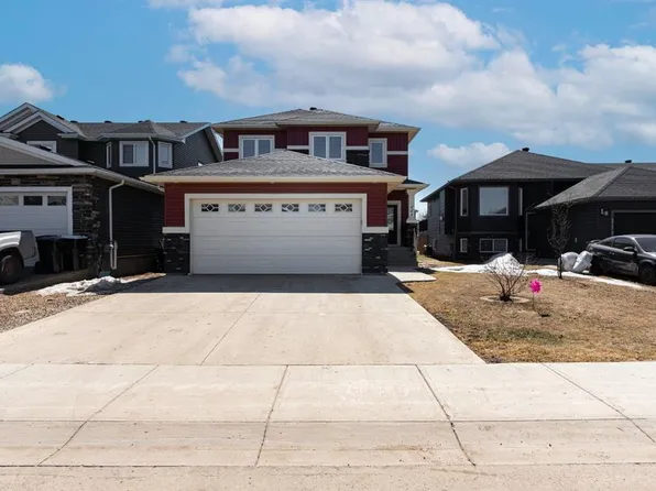 221 N Warren Way, Wood Buffalo, AB T9H 5H9