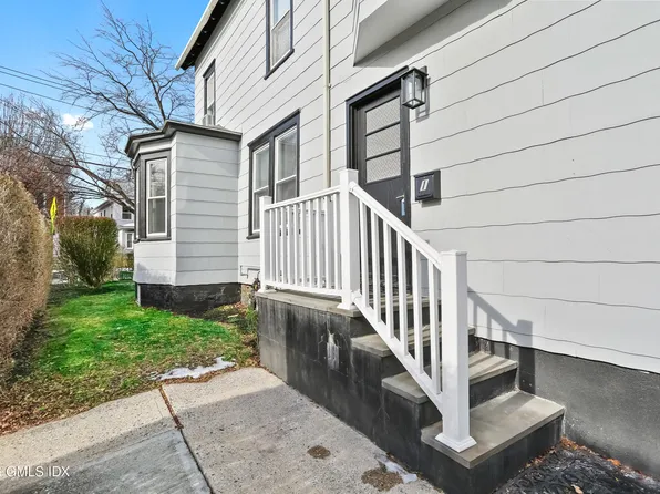 91 Prospect St #A, Greenwich, CT 06830