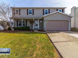 1315 Eastport Dr, Bloomington, IL