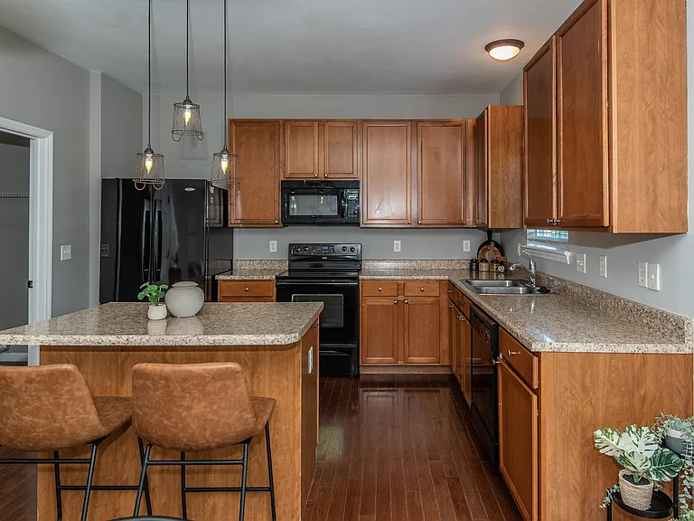 600 Wilmer Meadow Dr — Photo 9