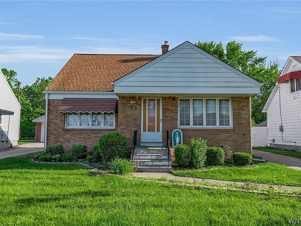 1st image of 138 McNaughton Ave