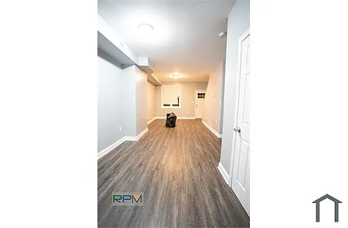 1221 N Curley St Photo 1