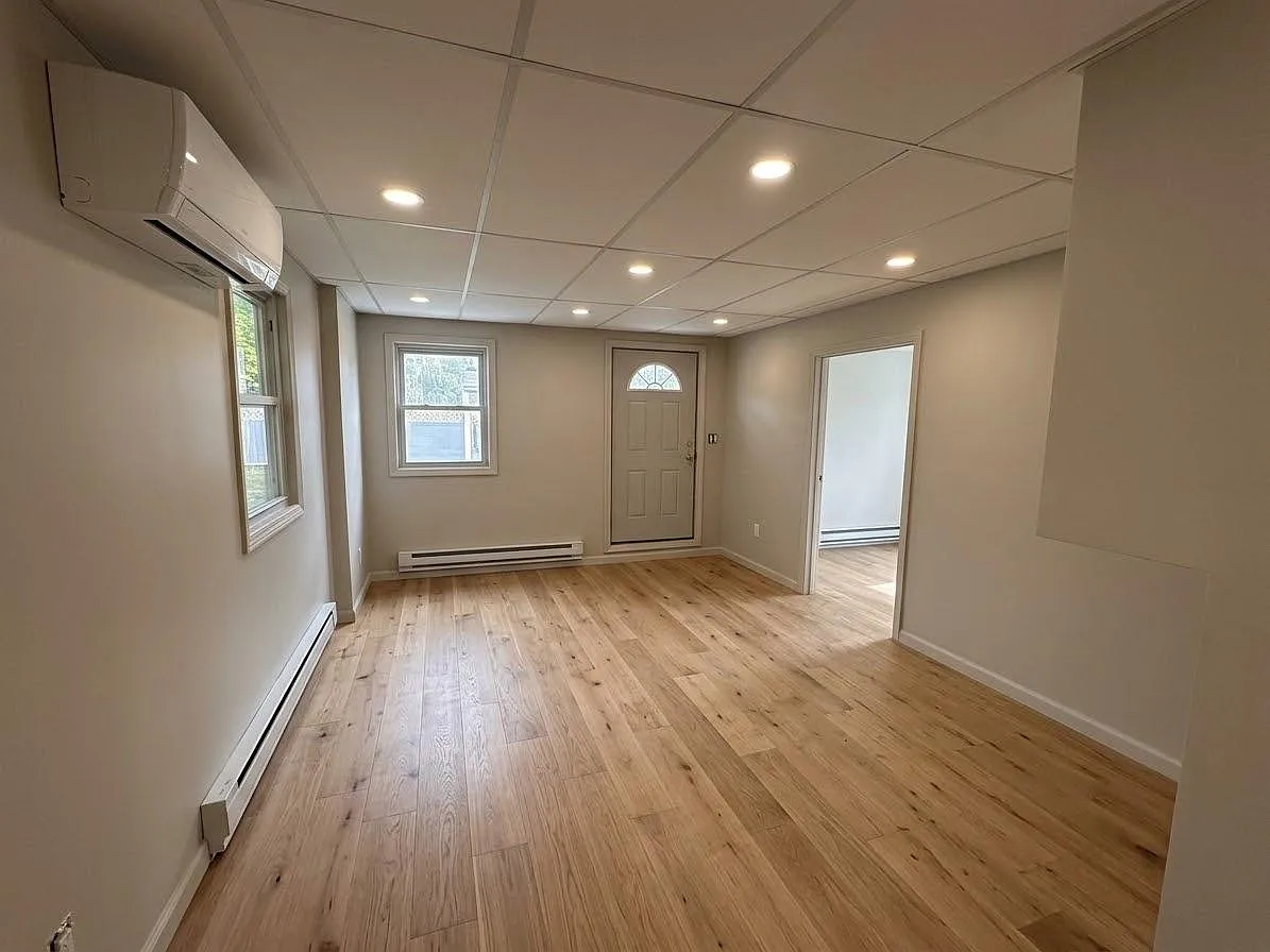 2 bed, 600 sqft, $3,500 — Photo 3