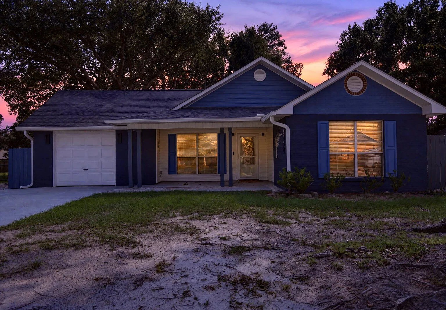 3 bed, 2.0 bath, 1647 sqft, $2,800 — Photo 2