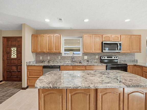 2nd image of 2900 Highway 11w S