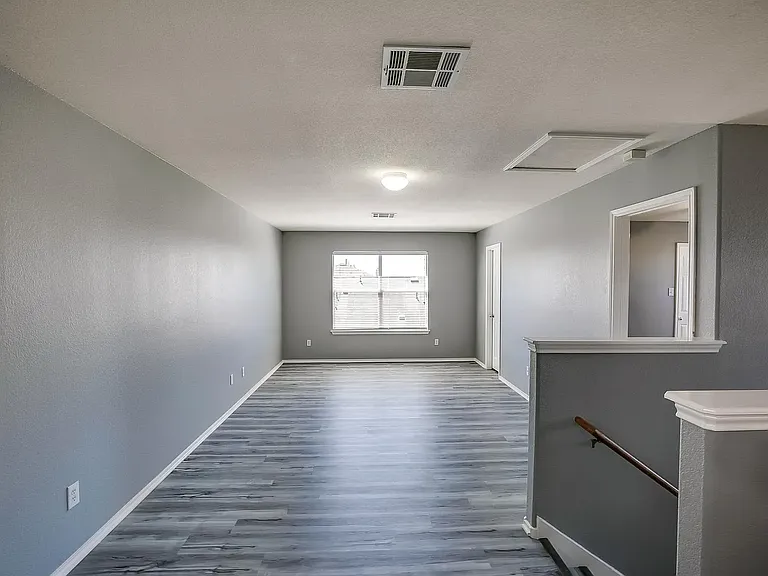 1110 Concan Dr — Photo 22