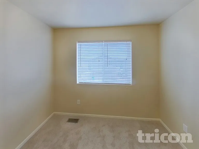2528 Gilpin Ave — Photo 10