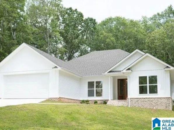 803 7th St NW, Reform, AL 35481