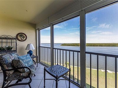 2nd image of 4253 Bay Beach Ln #D4