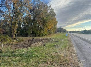 1970 E Army Post Rd, Des Moines, IA 50320