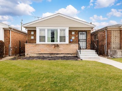 9207 S Halsted St, Chicago, IL, 60620