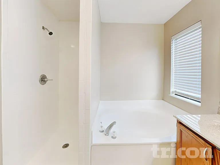 7943 Longshadow Ct — Photo 9