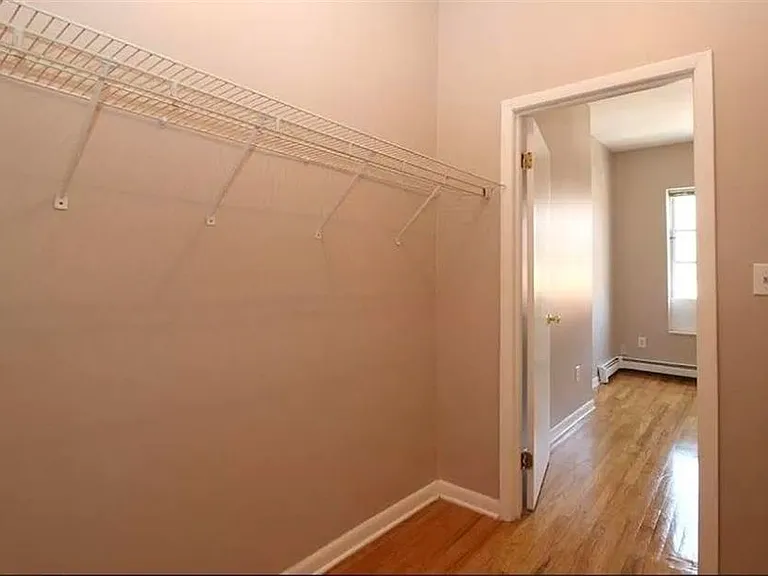 511 Park Ave #2 — Photo 13