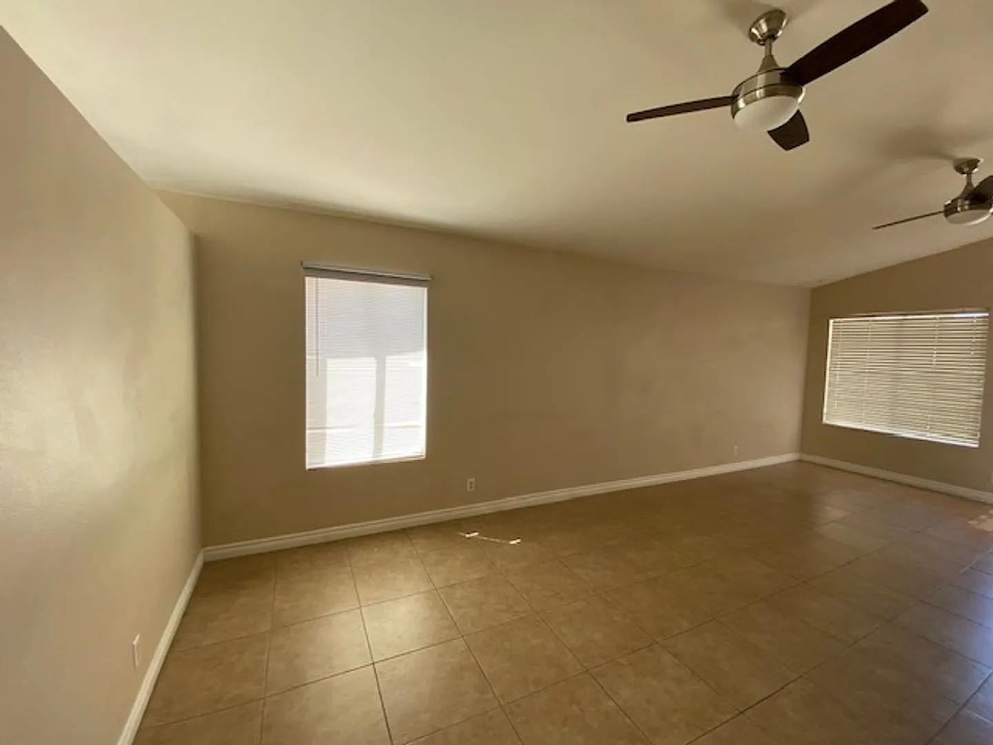Fabulous 3 bedroom Home — Photo 3
