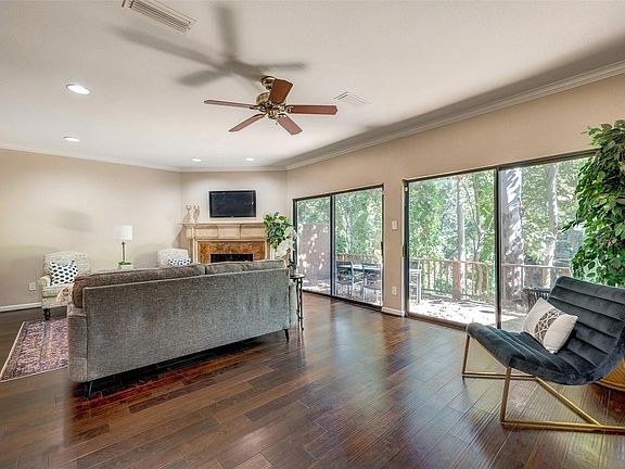 5th image of 12625 Memorial Dr APT 113