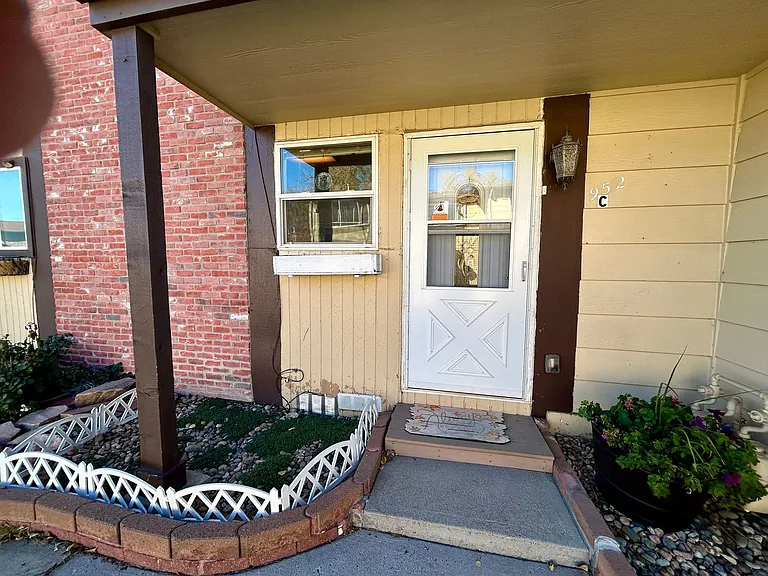 952 Coronado Pkwy S #C — Photo 15