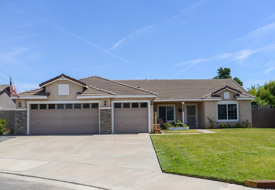 1st image of 3135 Fairmont Dr