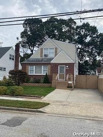 1st image of 877 Roosevelt Street