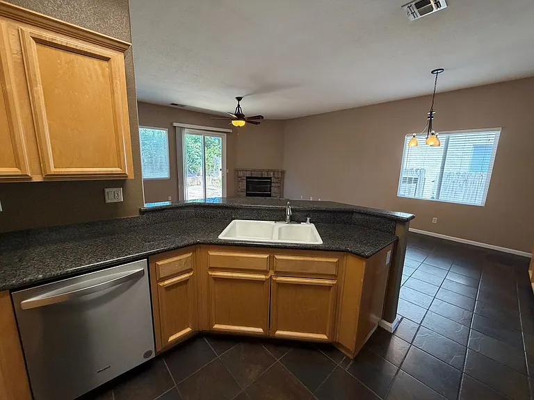 6425 Rabbit Hollow Way — Photo 11