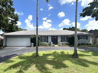 560 S LAKE DASHA Drive, Plantation, FL 33324
