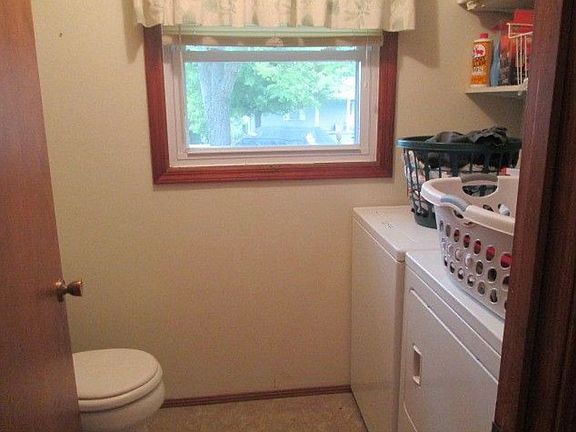 4th image of 102 Watkins Dr