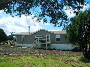 32221 W Cantar Cir, Seligman, AZ 86337