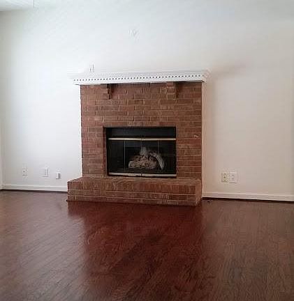 4th image of 305 Oakdale Dr