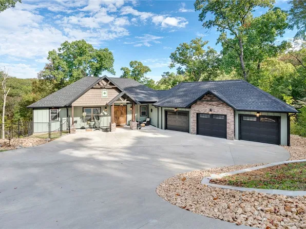 4 Norton Ln, Bella Vista, AR 72714