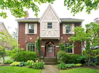 1144 E Chippewa Dr SE, Grand Rapids, MI 49506