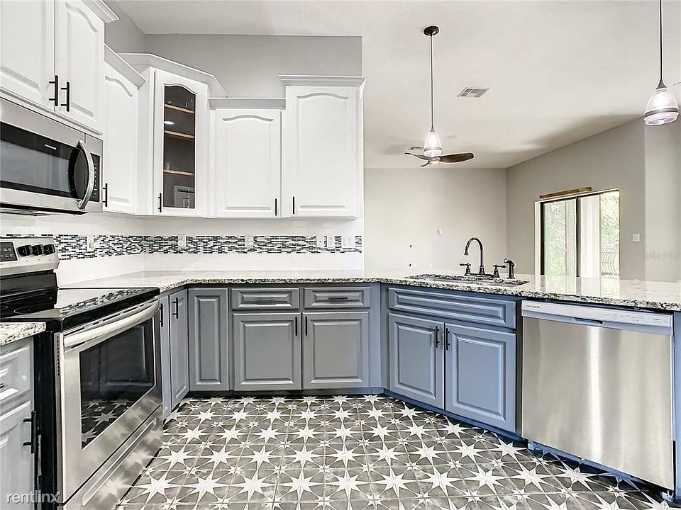 1st image of 12306R Woodlands Cir