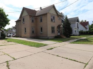 612 Yuba St, Janesville, WI 53545