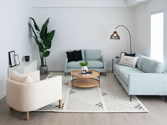 4th image of 255 Bell Ave #1304452
