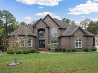 1818 Calgary Dr, Bessemer, AL 35022