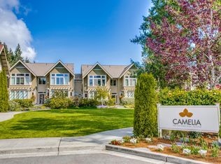 210 Camelia Loop NE APT 214, Bainbridge Island, WA 98110