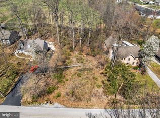 7 Fisher Dr, East Berlin, PA 17316