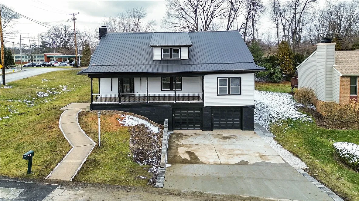 101 Carrington Ct photo 1