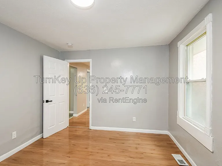 3518 Maywood Ave — Photo 11