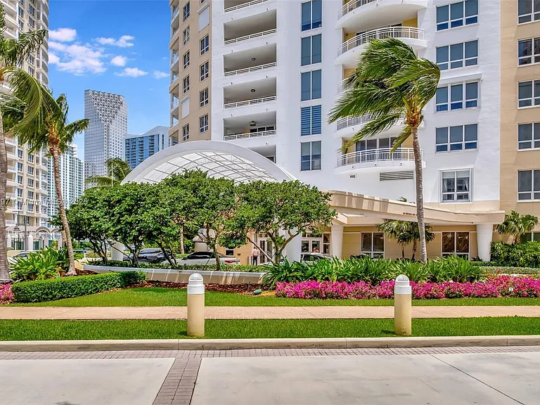 848 Brickell Key Dr #2602 — Photo 6