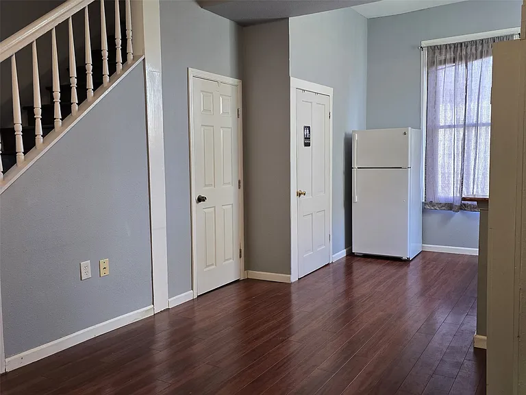 1614 Market St #4 — Photo 11
