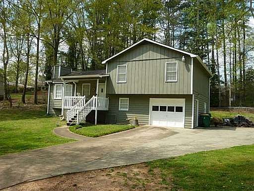 2nd image of 303 Linton Ct